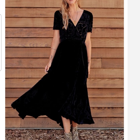 Johnny Was Dresses & Skirts - Johnny was SALTER VELVET MAXI DRESS